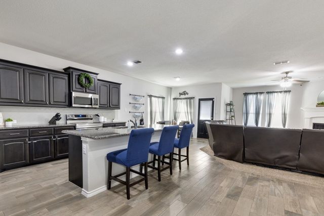 11329 Golden Ridge Lane, Fort Worth, TX 76052