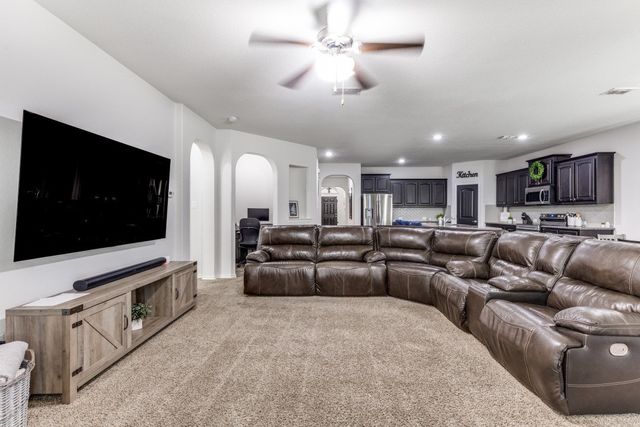 11329 Golden Ridge Lane, Fort Worth, TX 76052