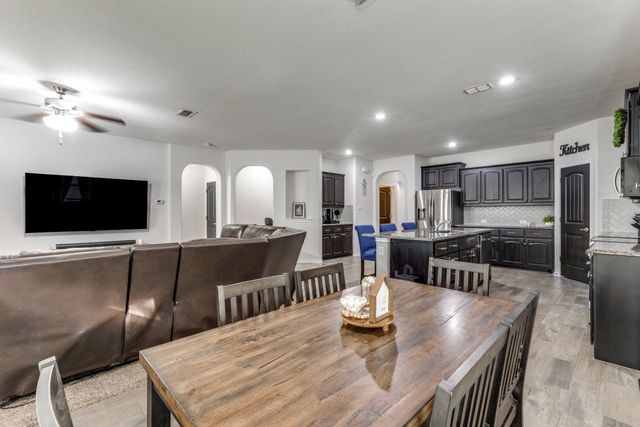 11329 Golden Ridge Lane, Fort Worth, TX 76052