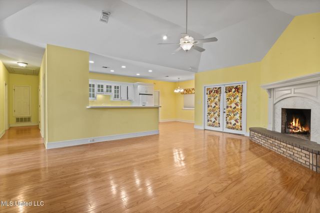 5499 Whetstone Road, D'iberville, MS 39540