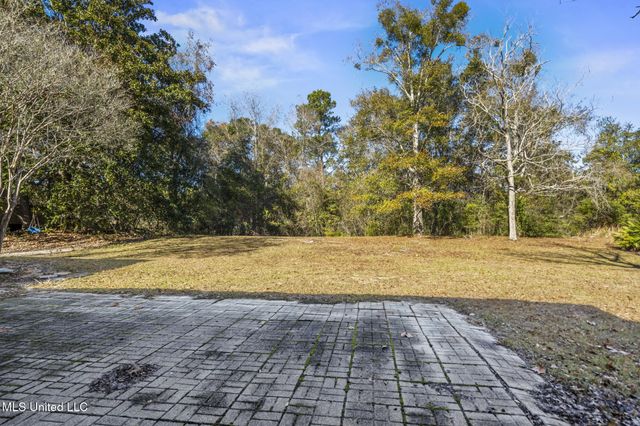 5499 Whetstone Road, D'iberville, MS 39540