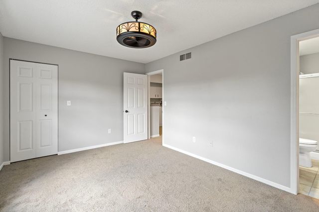 6453 Regency Lane, Eden Prairie, MN 55344