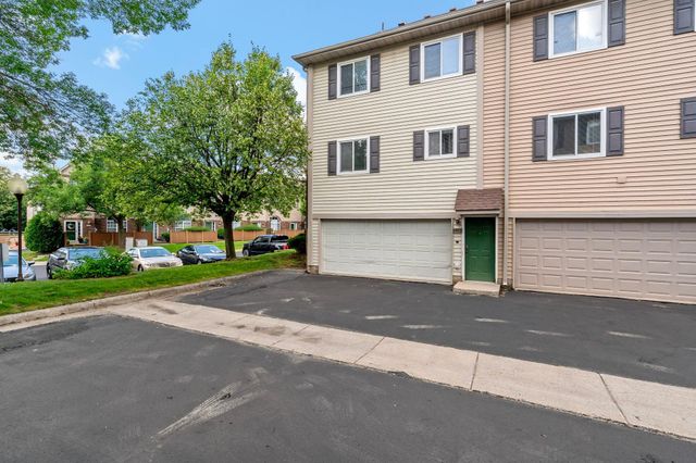 6453 Regency Lane, Eden Prairie, MN 55344