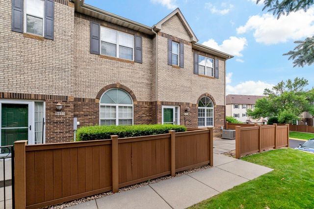 6453 Regency Lane, Eden Prairie, MN 55344