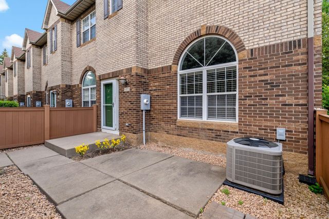 6453 Regency Lane, Eden Prairie, MN 55344