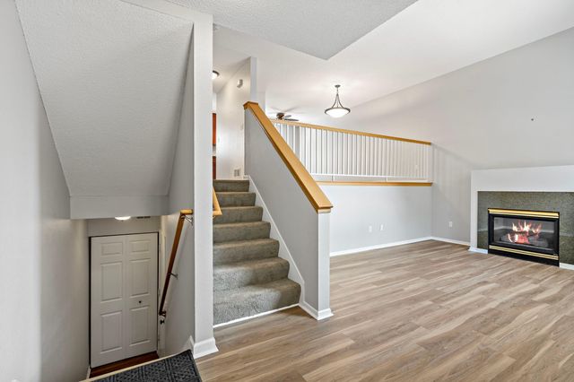 6453 Regency Lane, Eden Prairie, MN 55344