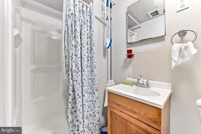 23 WINNWOOD RD, Newark, DE 19711