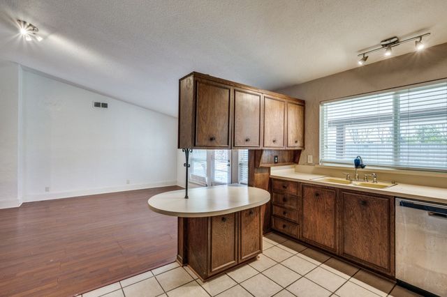 3406 Halifax Drive, Arlington, TX 76013