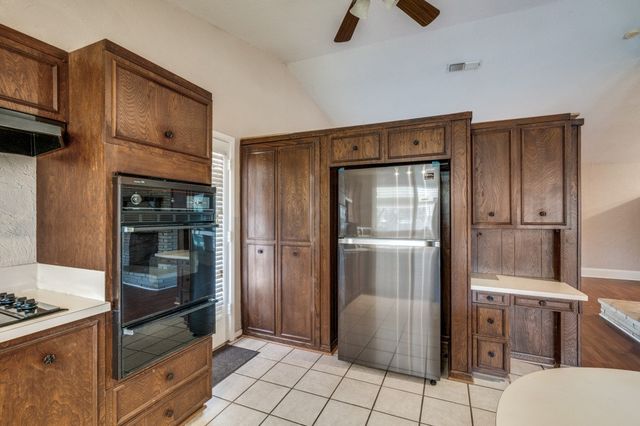 3406 Halifax Drive, Arlington, TX 76013