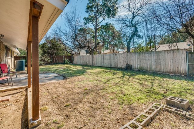 3406 Halifax Drive, Arlington, TX 76013