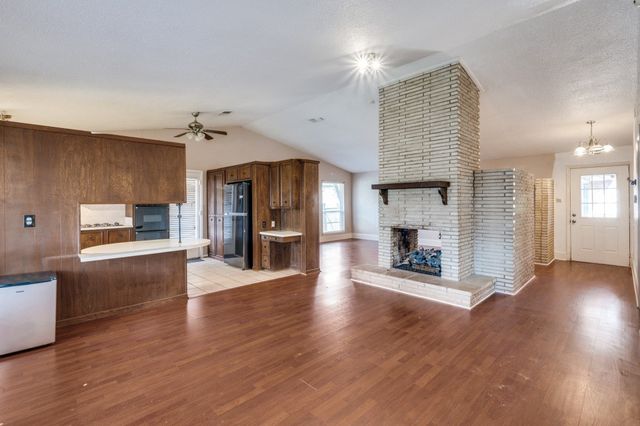 3406 Halifax Drive, Arlington, TX 76013
