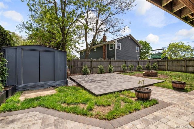 570 Conklin Street, Farmingdale, NY 11735