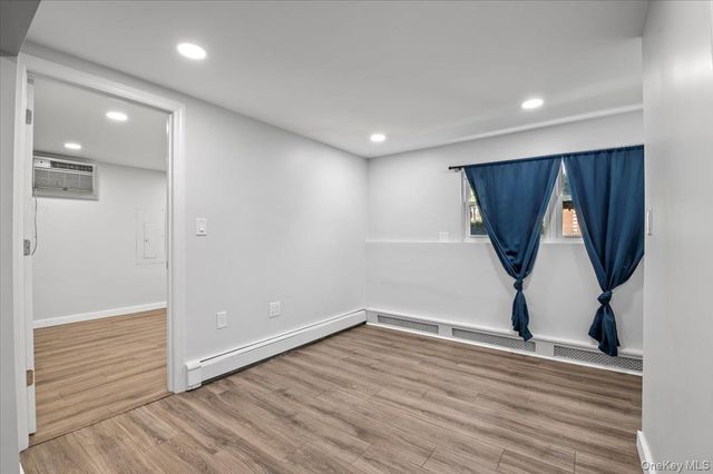 570 Conklin Street, Farmingdale, NY 11735