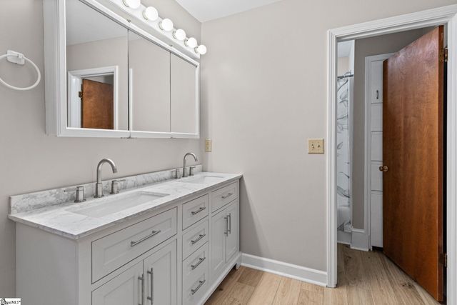 1 Bellamy Court, Taylors, SC 29687