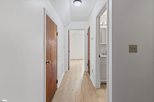 1 Bellamy Court, Taylors, SC 29687