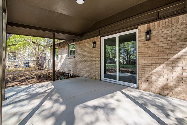 909 Kelley Drive, Everman, TX 76140