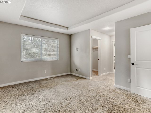 28623 GREENWAY Dr, Wilsonville, OR 97070