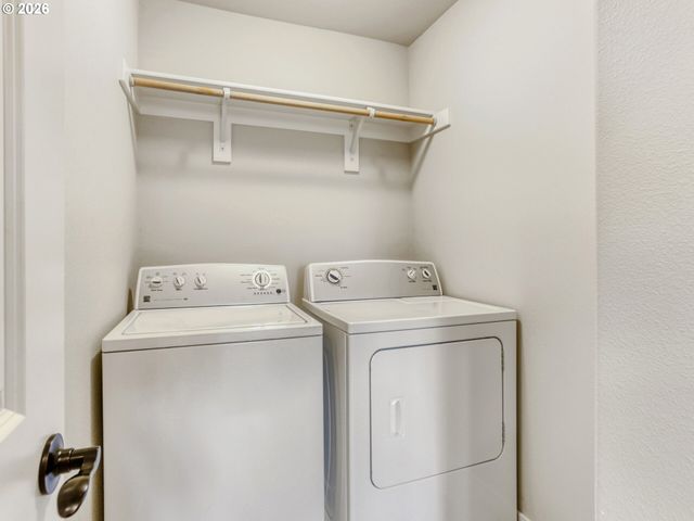 28623 GREENWAY Dr, Wilsonville, OR 97070