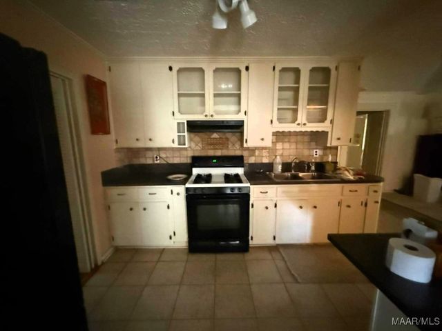 2700 W Edgemont Avenue, Montgomery, AL 36108