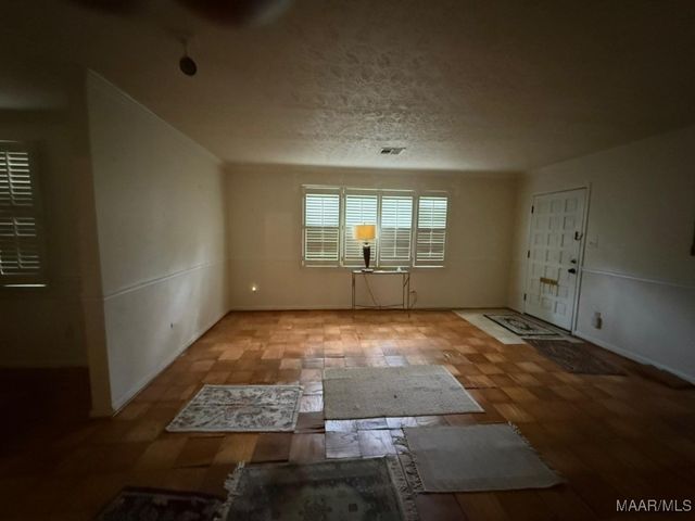 2700 W Edgemont Avenue, Montgomery, AL 36108