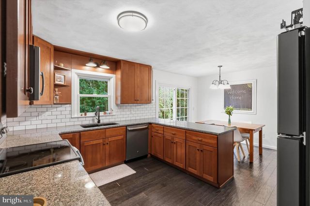 328 QUITTIE PARK DR, Annville, PA 17003
