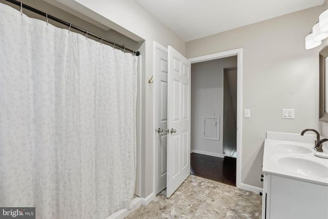 328 QUITTIE PARK DR, Annville, PA 17003