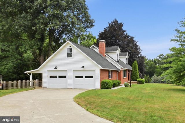 328 QUITTIE PARK DR, Annville, PA 17003