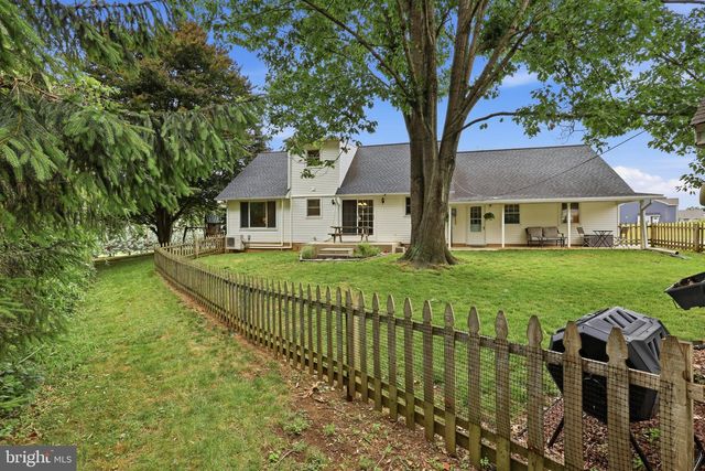 328 QUITTIE PARK DR, Annville, PA 17003