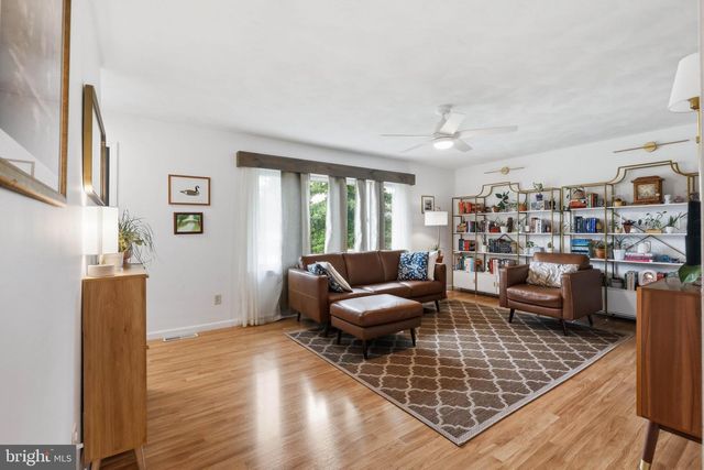 328 QUITTIE PARK DR, Annville, PA 17003