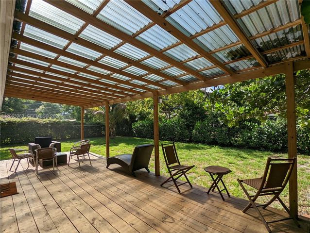 490 NW 90th Street ., El Portal, FL 33150