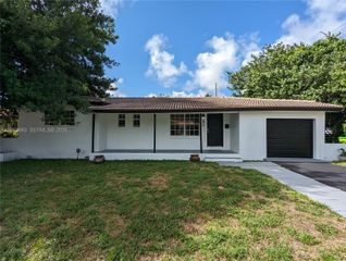 490 NW 90th Street ., El Portal, FL 33150