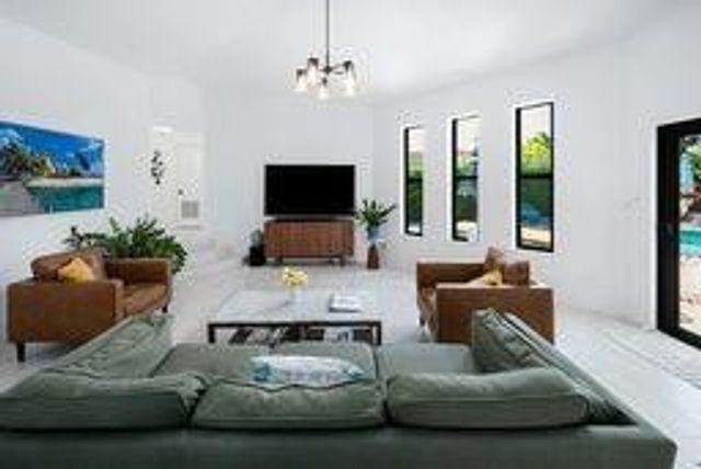 226 Corsair Avenue, Lauderdale-By-The-Sea, Fort Lauderdale, FL 33308