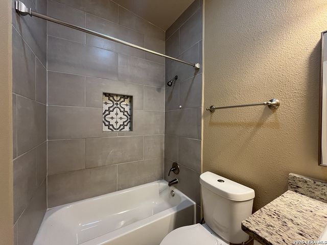 6147 Bright Valley Drive, San Antonio, TX 78242