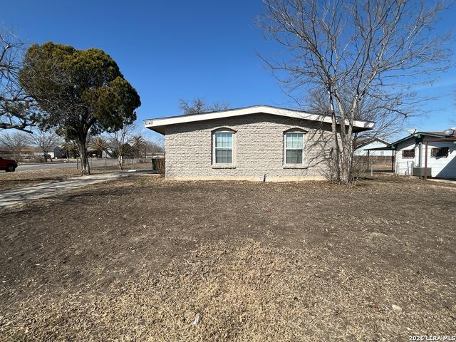 6147 Bright Valley Drive, San Antonio, TX 78242