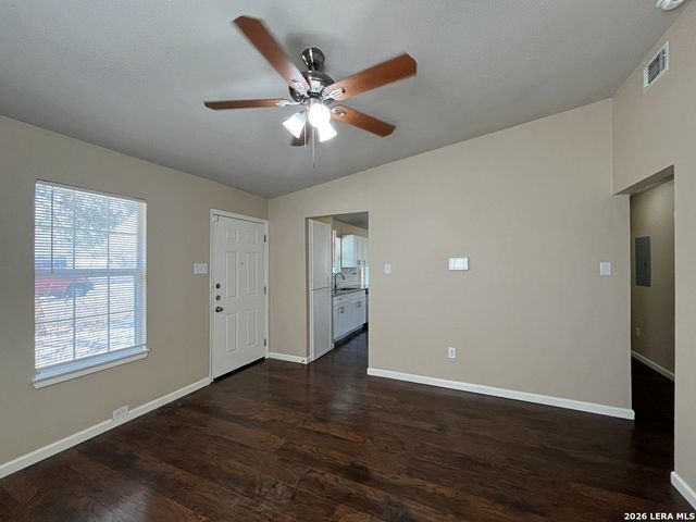 6147 Bright Valley Drive, San Antonio, TX 78242