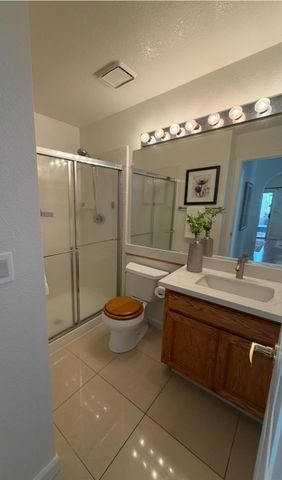 5931 Sternsburg Way, Sacramento, CA 95823