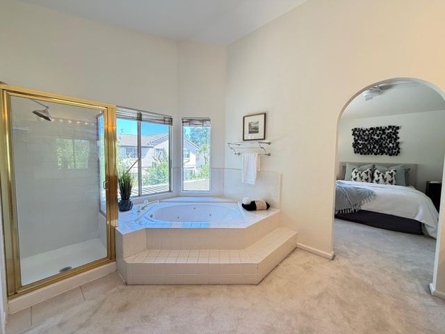 5931 Sternsburg Way, Sacramento, CA 95823