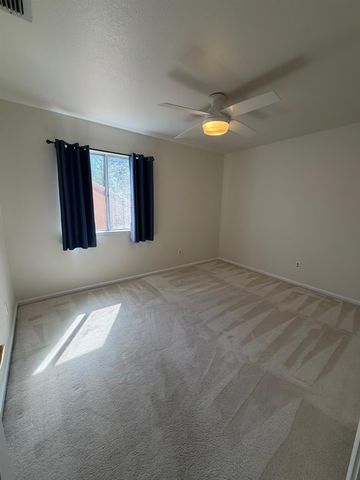 5931 Sternsburg Way, Sacramento, CA 95823