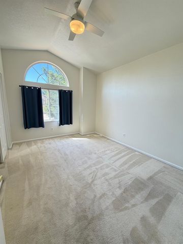 5931 Sternsburg Way, Sacramento, CA 95823