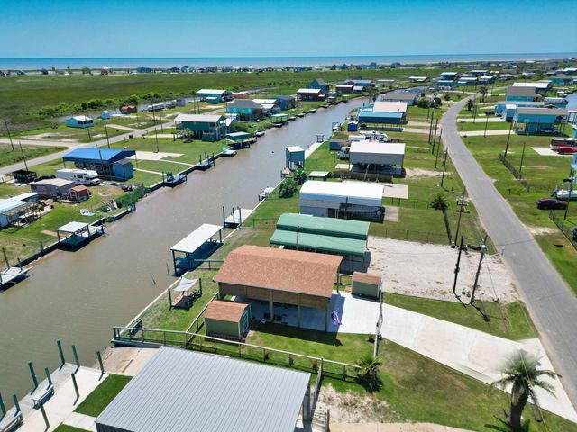 12003 Cr 202, Sargent, TX 77414