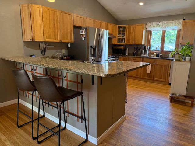 26 PHEASANT Lane, Manchester, NH 03109