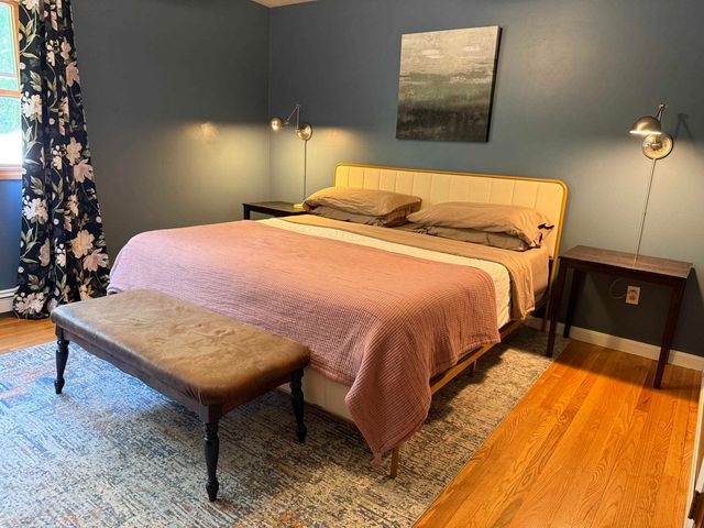26 PHEASANT Lane, Manchester, NH 03109