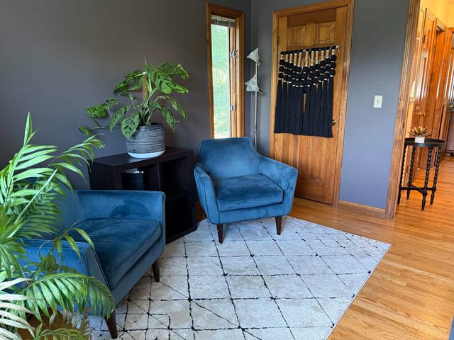 26 PHEASANT Lane, Manchester, NH 03109
