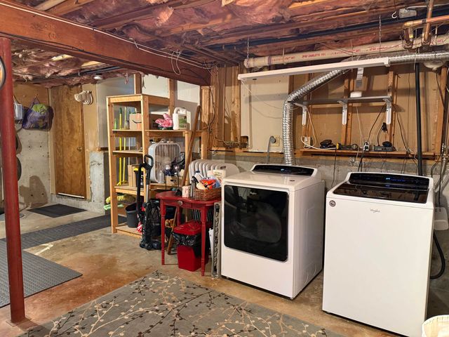26 PHEASANT Lane, Manchester, NH 03109