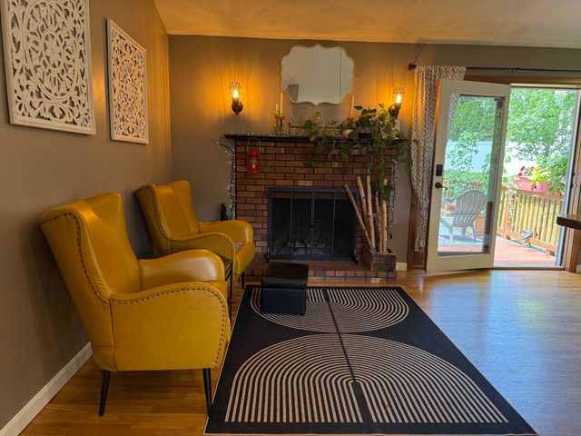 26 PHEASANT Lane, Manchester, NH 03109