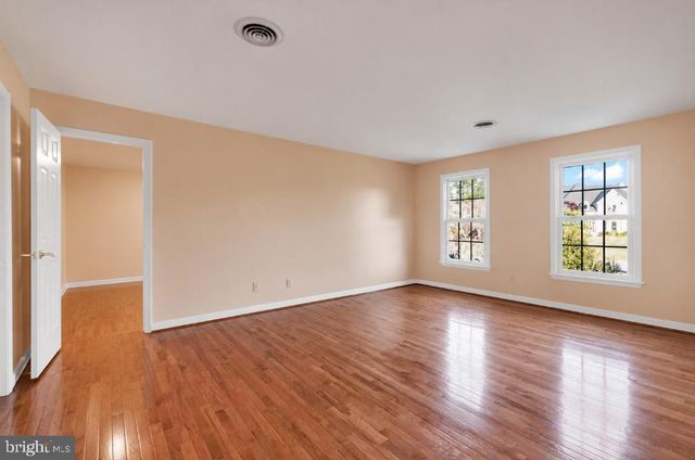 11028 PLUMWOOD CIR, Hagerstown, MD 21742