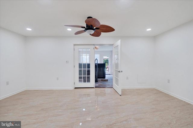 11028 PLUMWOOD CIR, Hagerstown, MD 21742