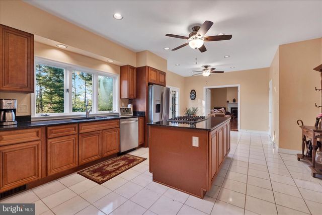 11028 PLUMWOOD CIR, Hagerstown, MD 21742