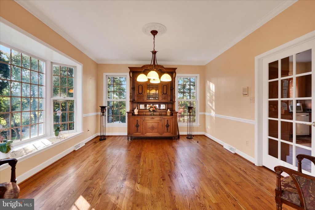Image 14 of property listing at 11028 PLUMWOOD CIR, Hagerstown, MD 21742