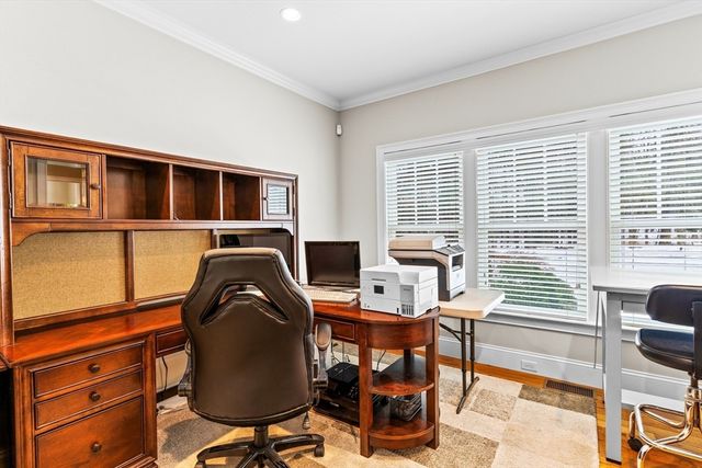 10 Crisileo Way, Canton, MA 02021